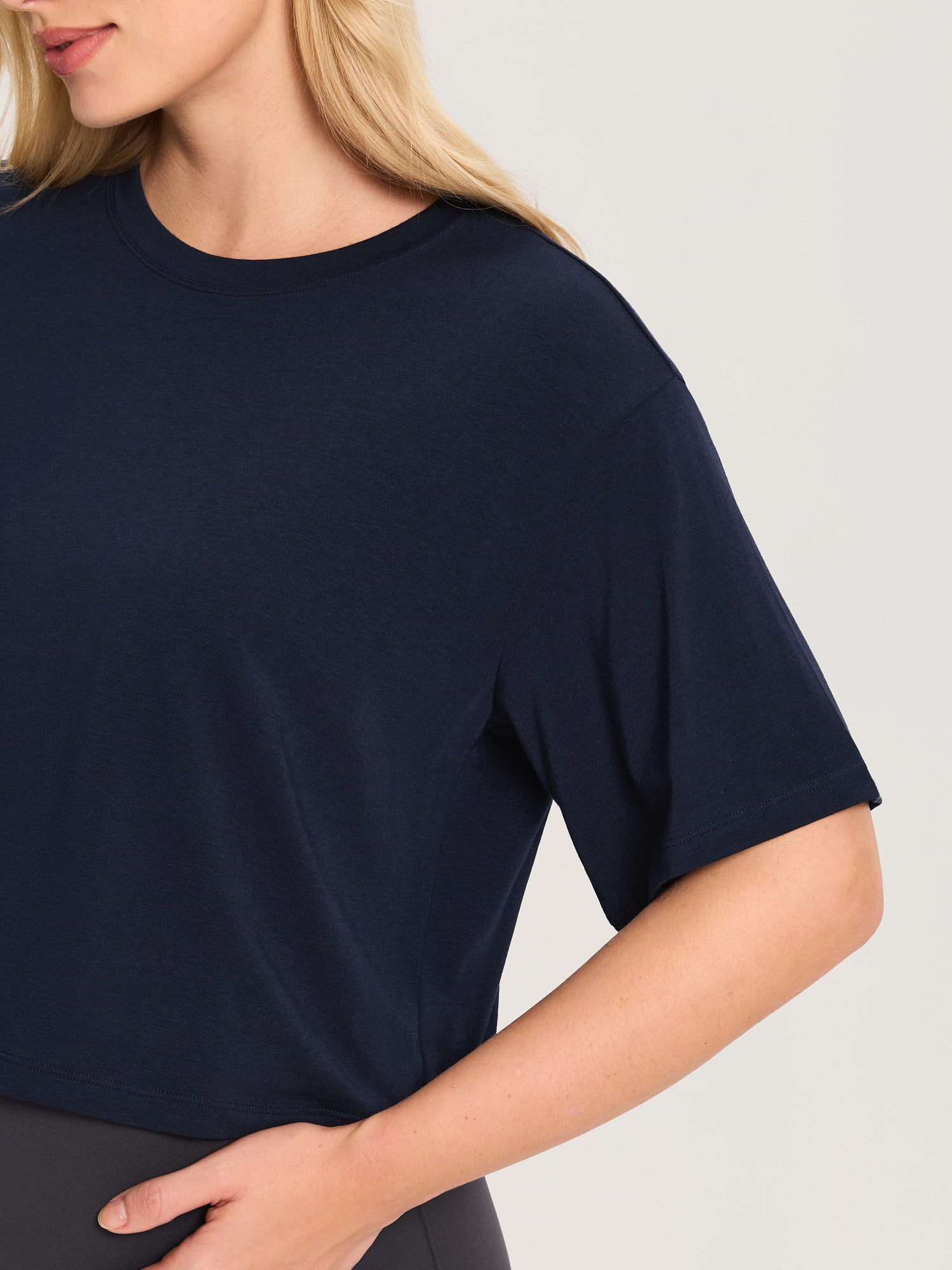 Modal Cotton Short Sleeve Loose Crop Tee - Image 12